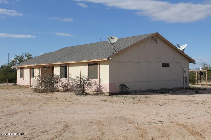 51398 West Ventada Road Maricopa, AZ 85139 - Photo 3 of 38 v13