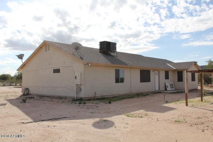 51398 West Ventada Road Maricopa, AZ 85139 - Photo 4 of 38 v14