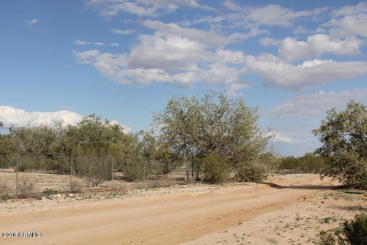 51398 West Ventada Road Maricopa, AZ 85139 - Photo 7 of 38 v2