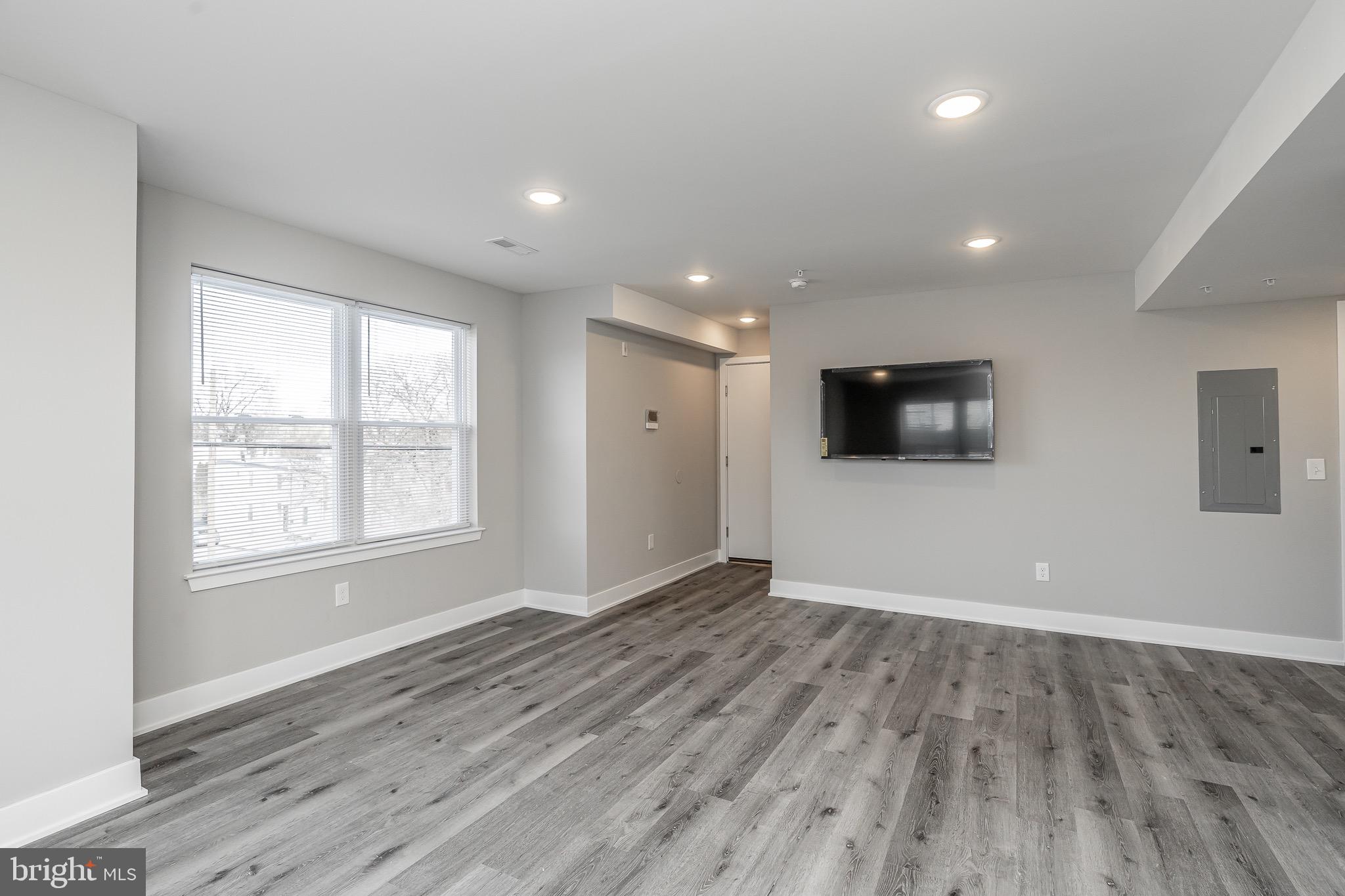 616 Union Street, Unit E Philadelphia, PA 19104 - Photo 2 of 18