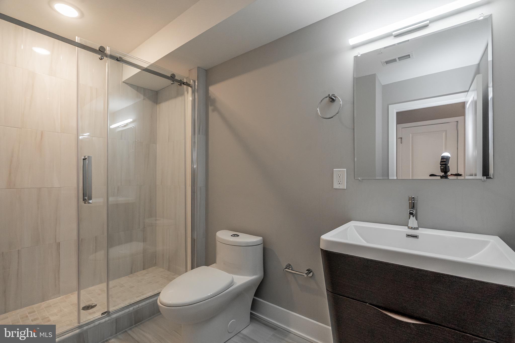 616 Union Street, Unit E Philadelphia, PA 19104 - Photo 9 of 18