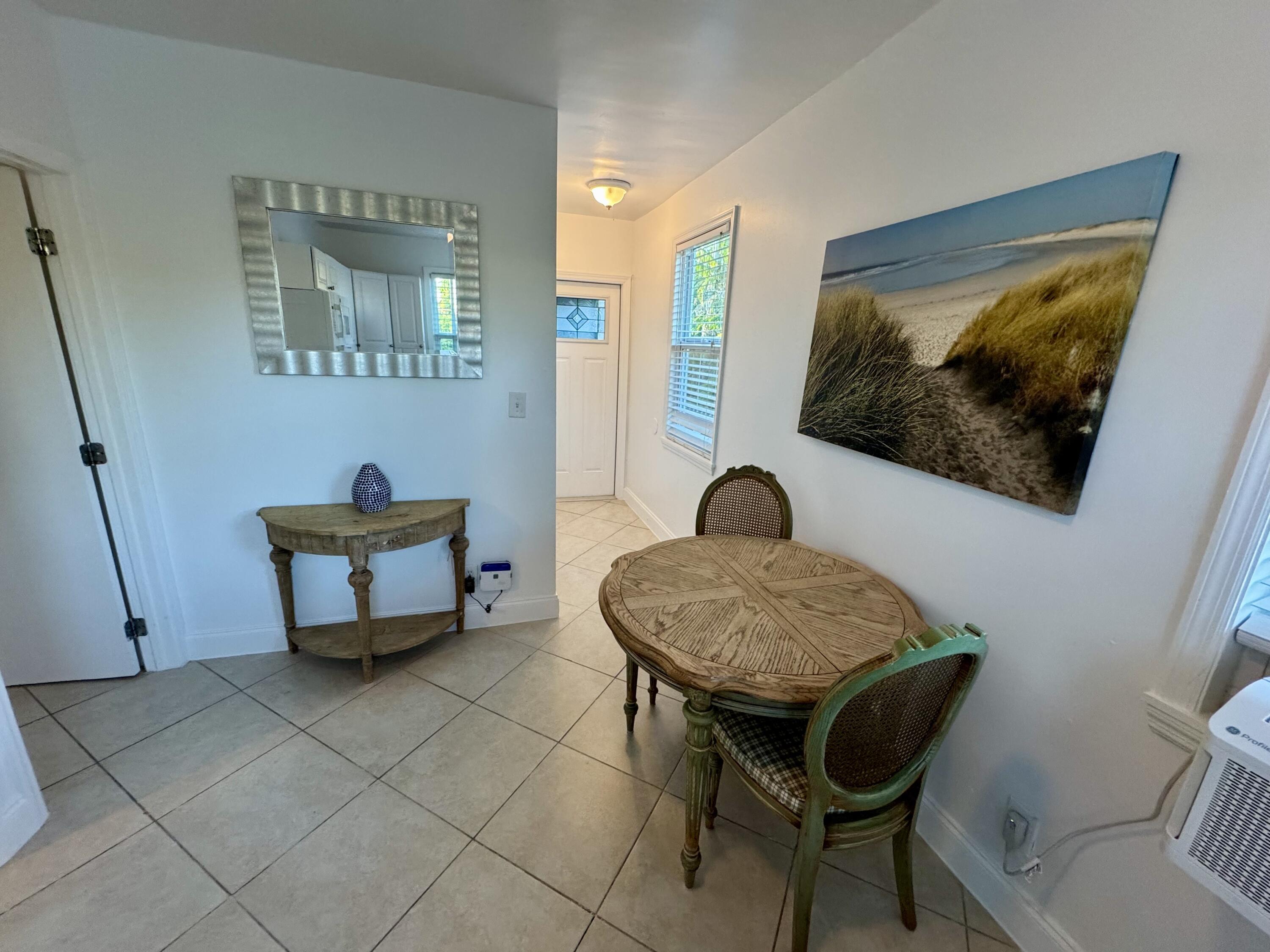 415 31st Street, Unit 16 West Palm Beach, FL 33407 - Photo 28 of 49 #6 Dining Room