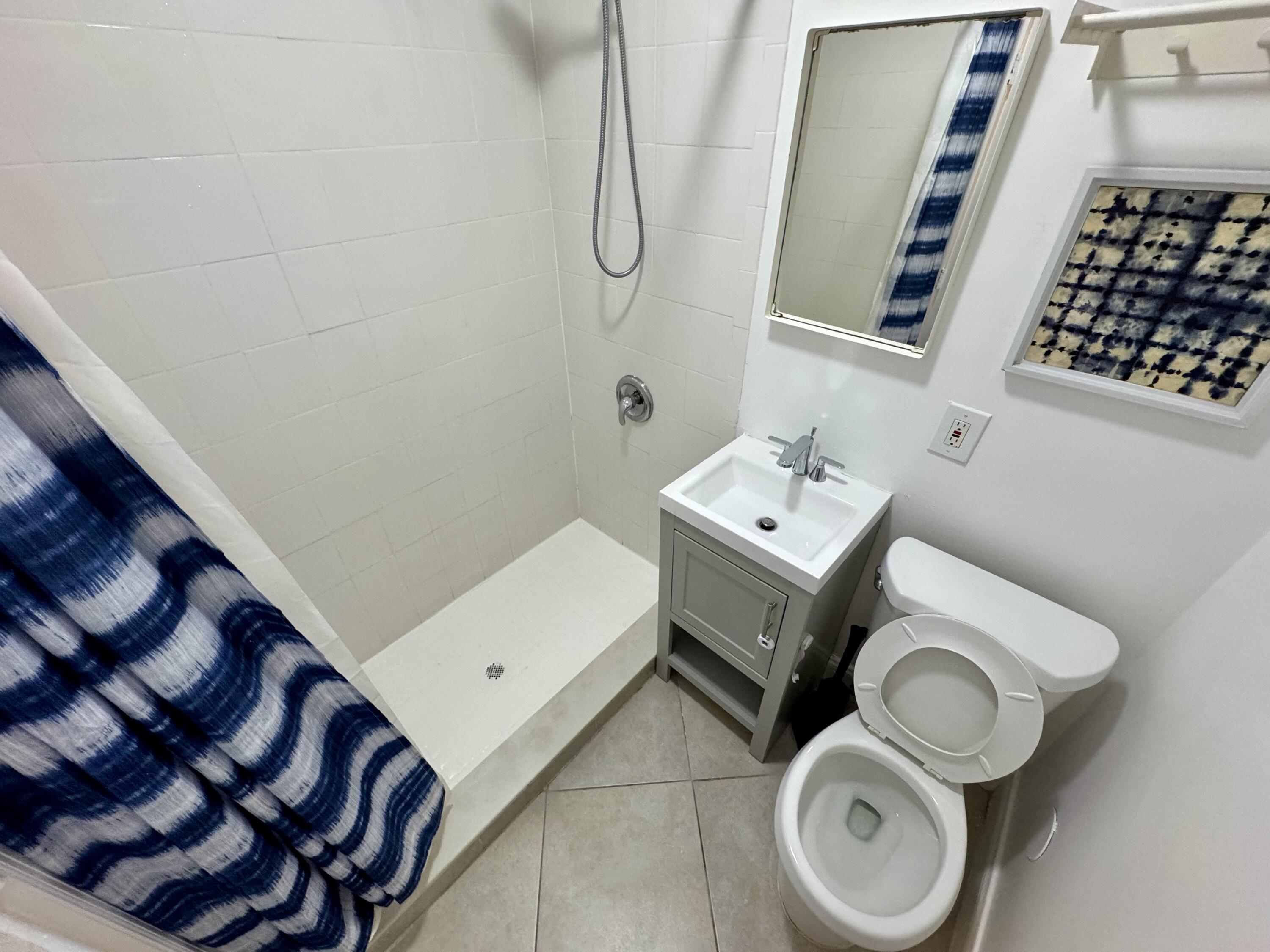 415 31st Street, Unit 16 West Palm Beach, FL 33407 - Photo 31 of 49 #6 Bath