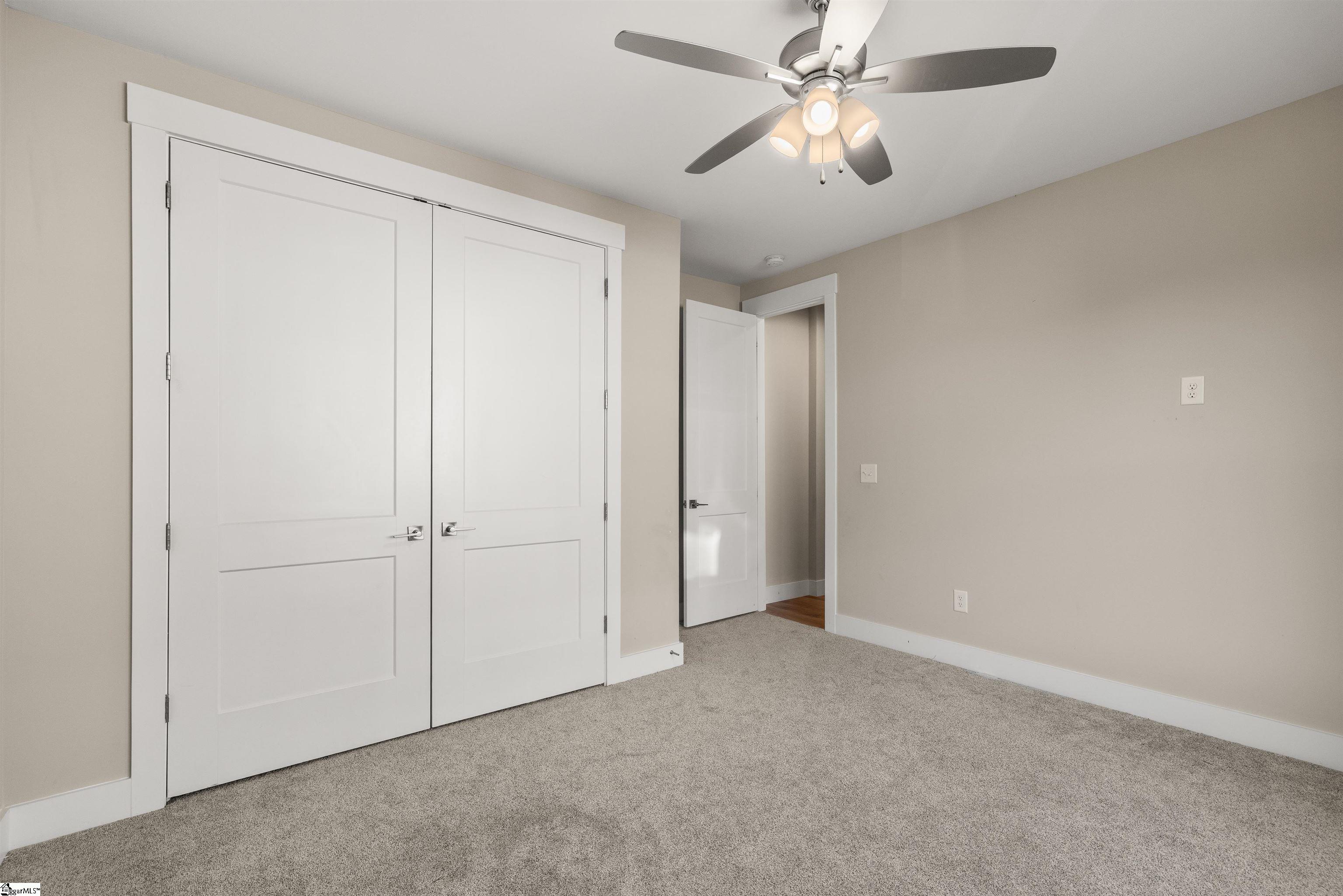 1042 Miller Road Greenville, SC 29607 - Photo 25 of 50