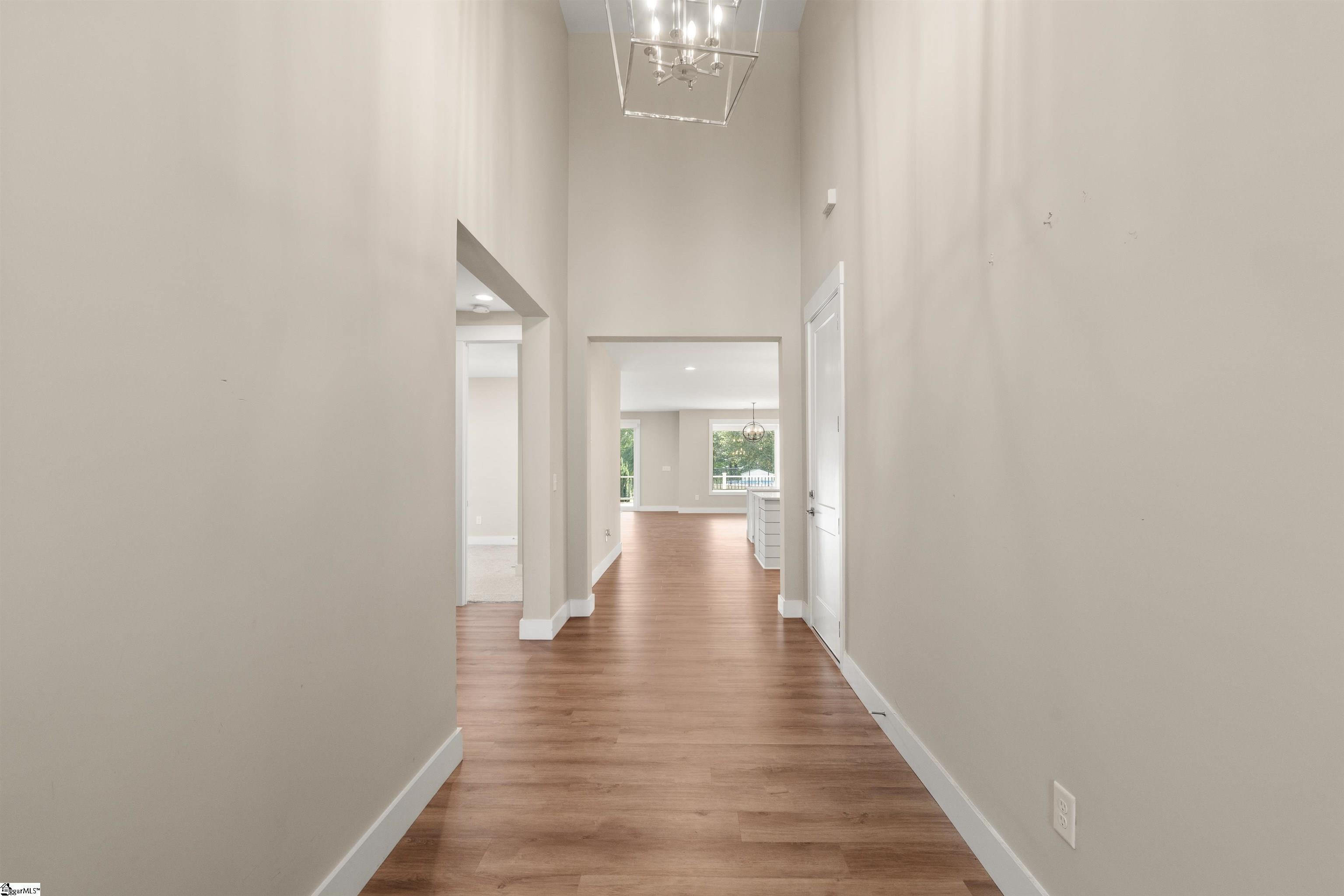 1042 Miller Road Greenville, SC 29607 - Photo 3 of 50