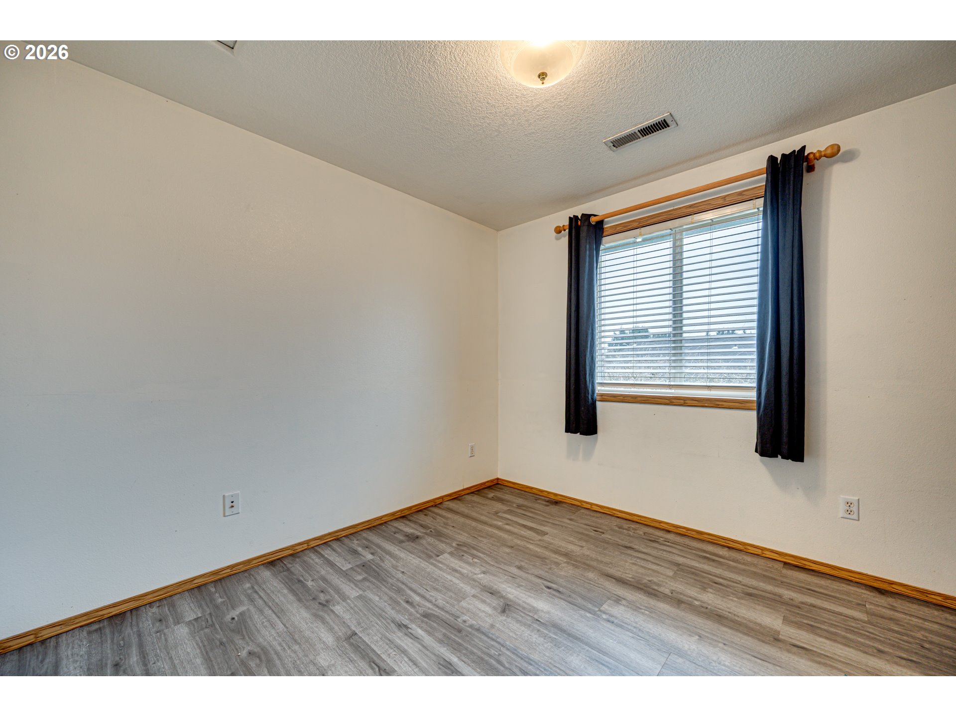 19002 Southeast 17th Street Vancouver, WA 98683 - Photo 16 of 20