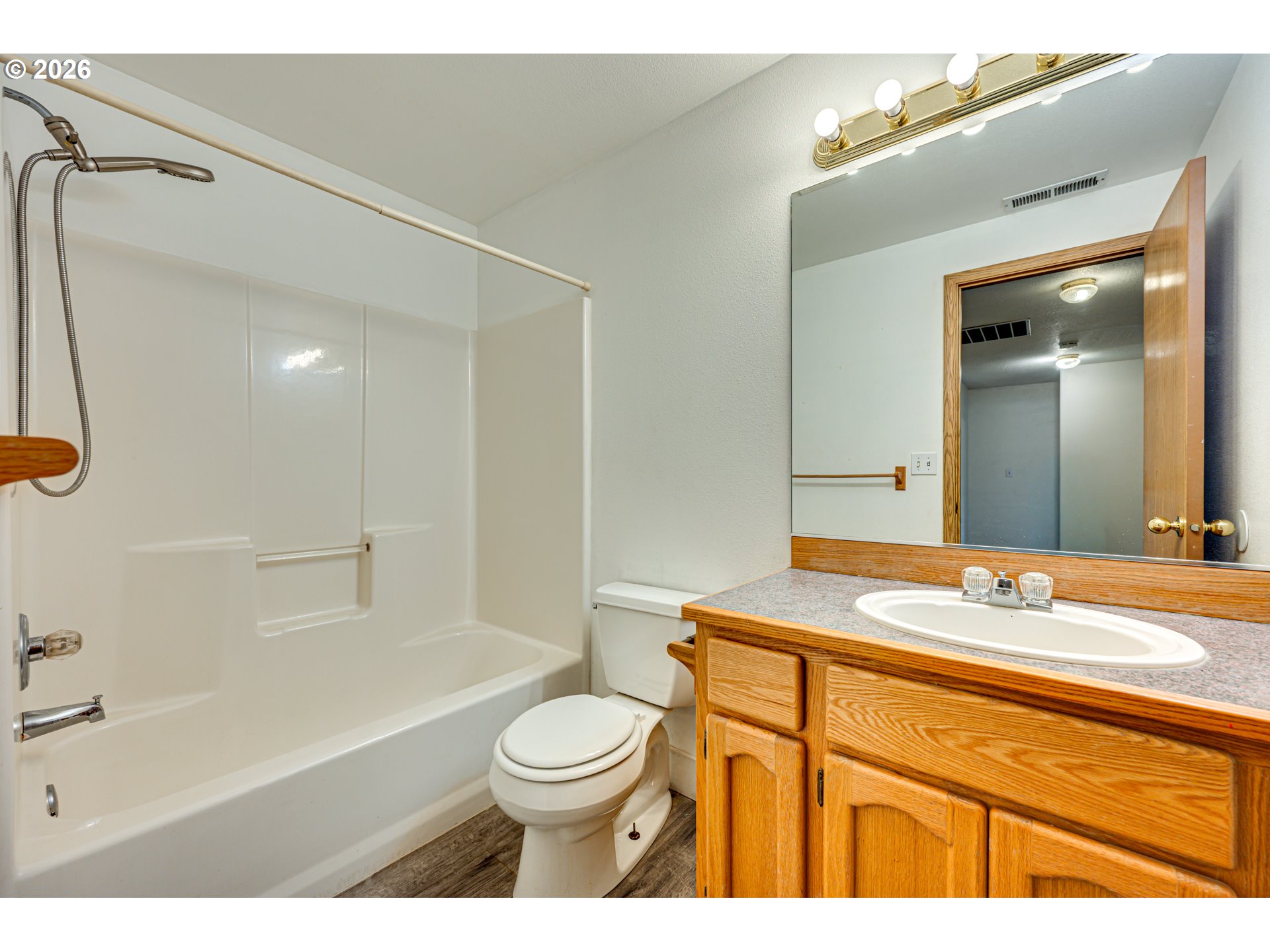 19002 Southeast 17th Street Vancouver, WA 98683 - Photo 17 of 20