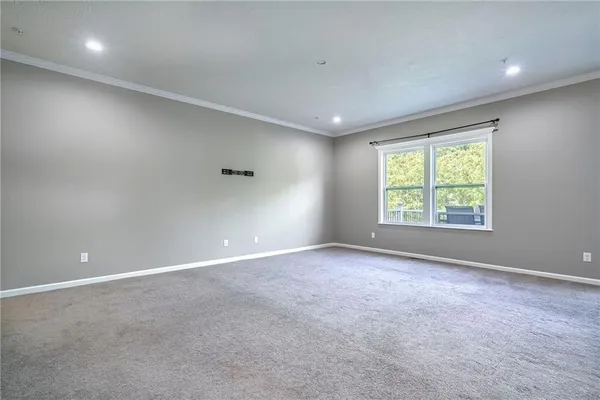 $2,900 | 512 Isabella Court, Coraopolis, PA 15108