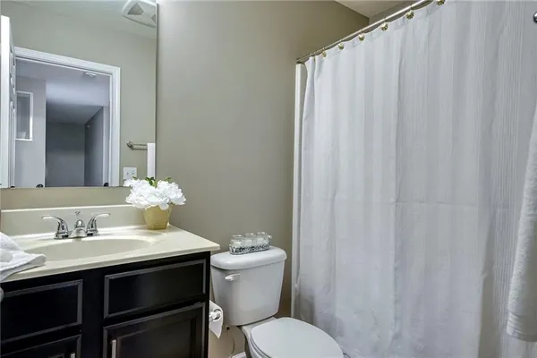 $2,900 | 512 Isabella Court, Coraopolis, PA 15108