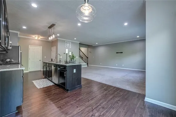 $2,900 | 512 Isabella Court, Coraopolis, PA 15108