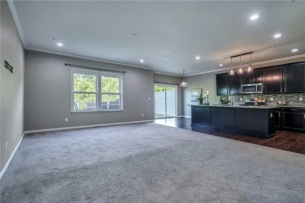 $2,900 | 512 Isabella Court, Coraopolis, PA 15108