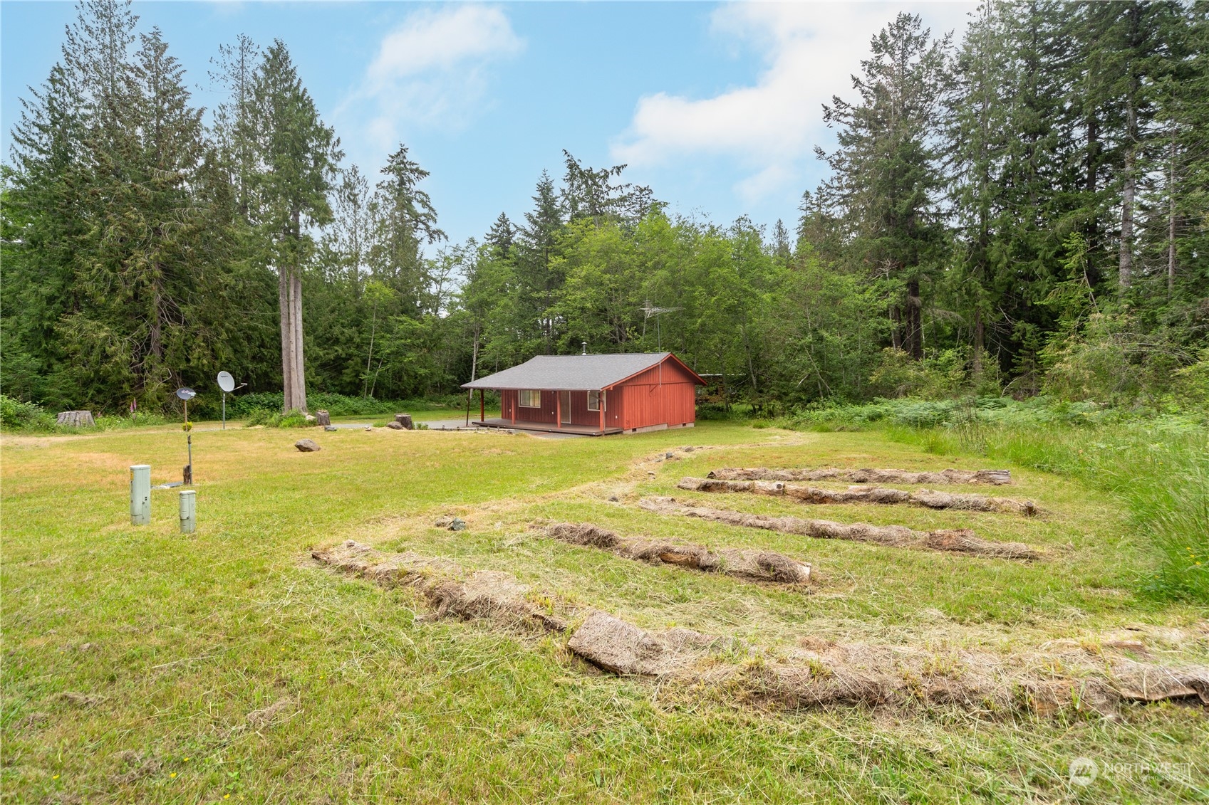 470 Rhododendron Lane Brinnon, WA 98320 - Photo 8 of 32 Gallery Image 8