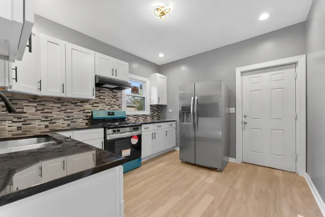 $424,900 | 435 North Leclaire Avenue, Chicago, IL 60644