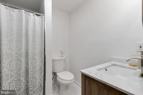 $949,000 | 12212 Woodlark Court, Manassas, VA 20112