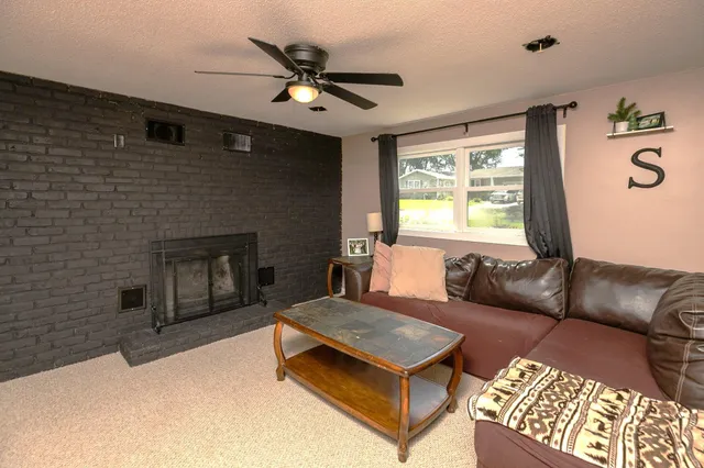 $325,000 | 408 6th Avenue Northwest, Dodge Center, MN 55927