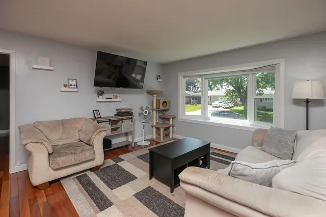 $325,000 | 408 6th Avenue Northwest, Dodge Center, MN 55927