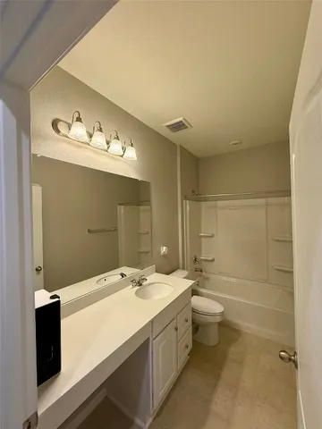 $1,895 | 7600 Rio Pass, Austin, TX 78724