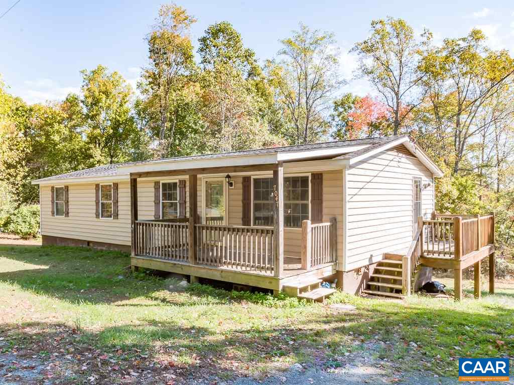 7047 Secretarys Sand Road Schuyler, VA 22969 - Photo 1 of 6 Gallery Image 1