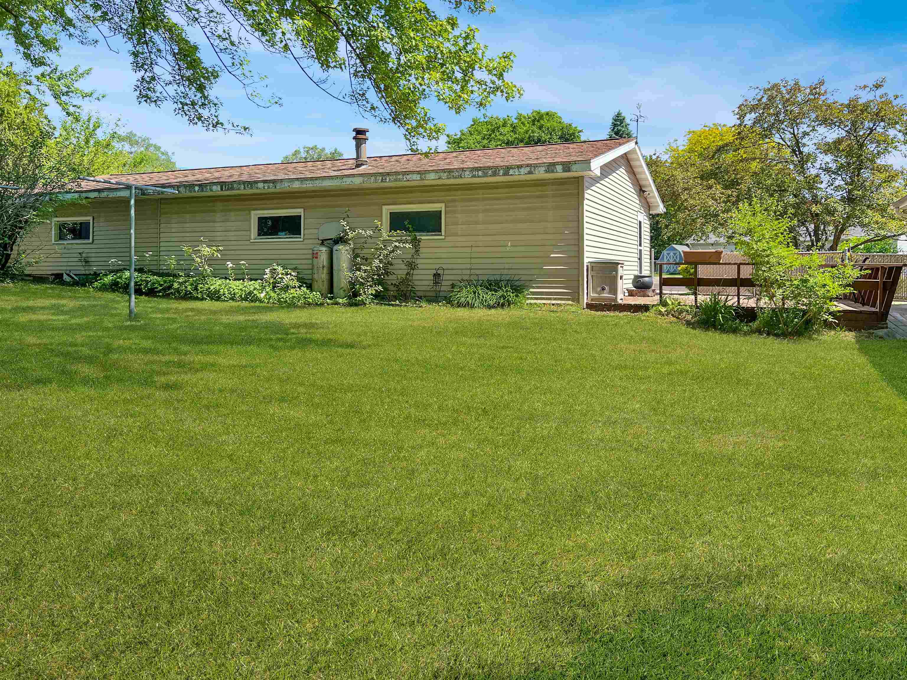 1499 Hemlock Drive Reedsburg, WI 53959 - Photo 41 of 49