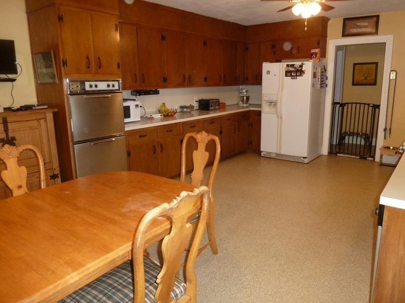 345 Scuffling Hill Road Rocky Mount, VA 24151 - Photo 18 of 64 43 Entry Kitchen