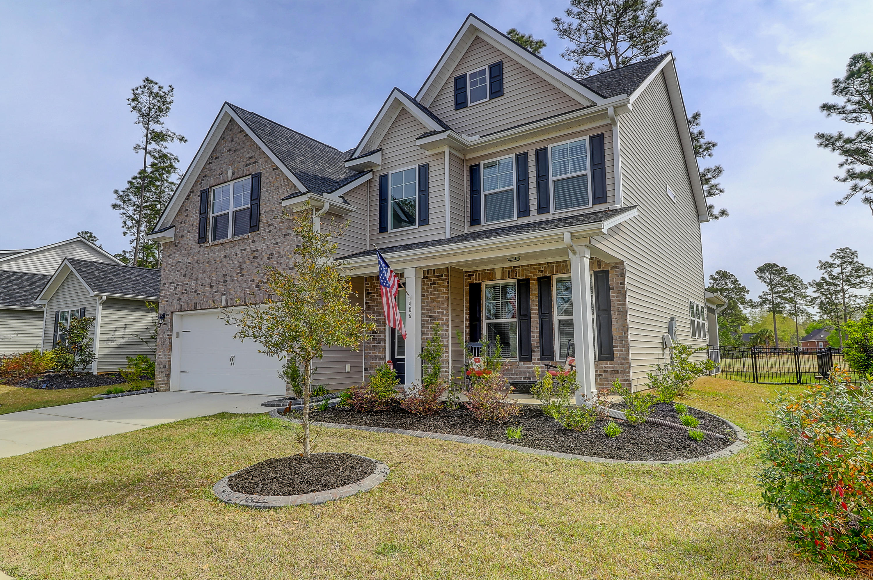 406 Kilarney Road Summerville, SC 29483 - Photo 2 of 48 406 Kilarney (45)