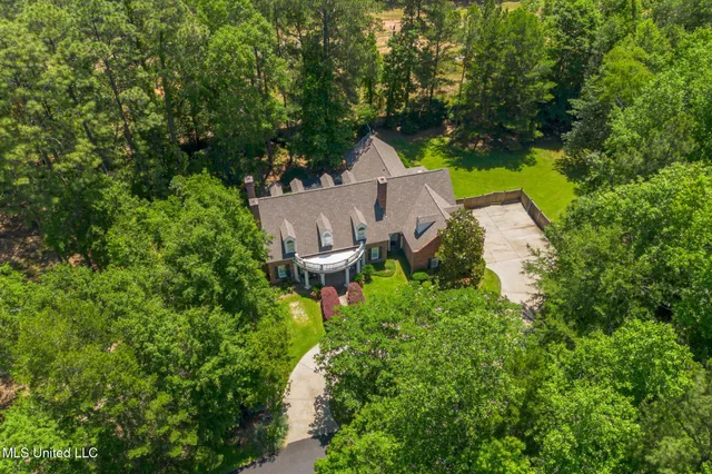 $574,900 | 142 Tidewater Road, Hattiesburg, MS 39402