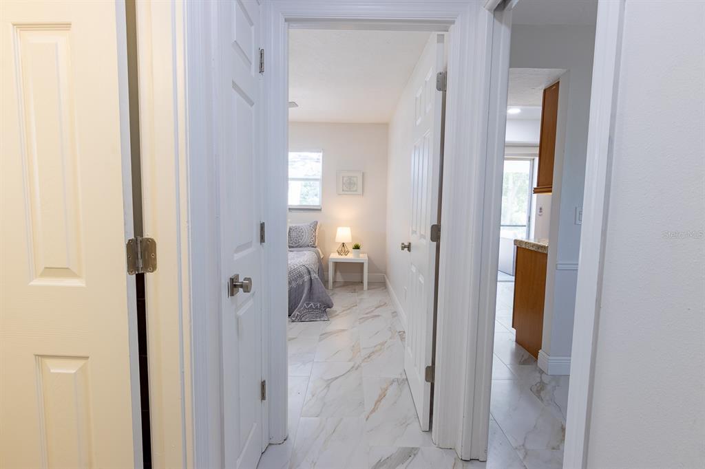 3338 Roslyn Road Venice, FL 34293 - Photo 18 of 31 Gallery Image 18