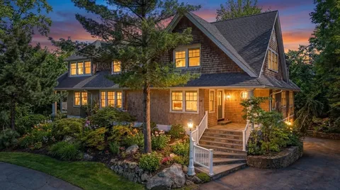 $3,150,000 | 23 Whittier Road, Marblehead, MA 01945