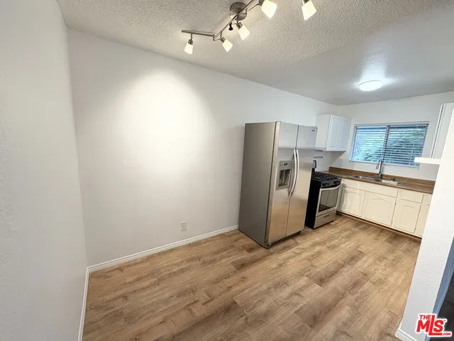 $2,700 | 534 Santa Clara Avenue, Unit 6, Venice, CA 90291