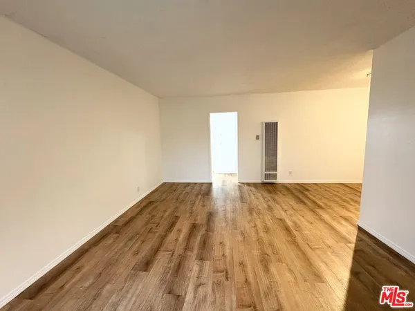 $2,612 | 534 Santa Clara Avenue, Unit 6, Venice, CA 90291