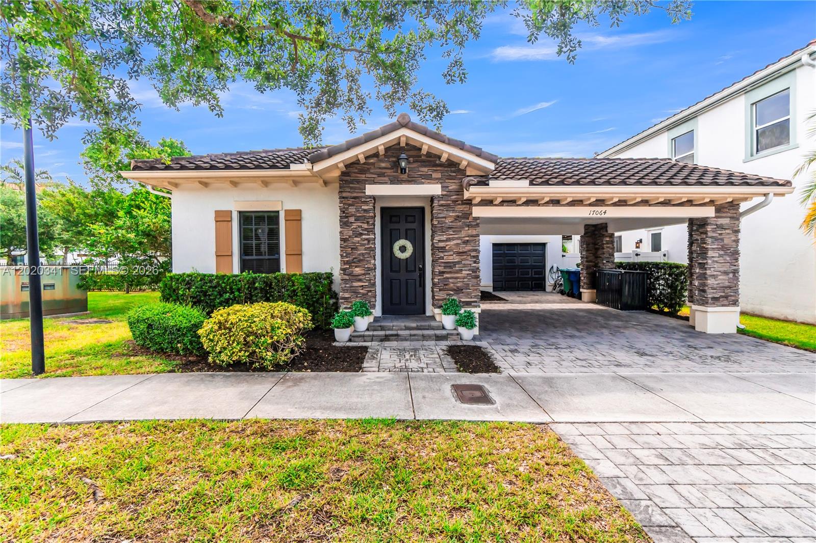 17064 Southwest 90th Way Miami, FL 33196 - Photo 2 of 36