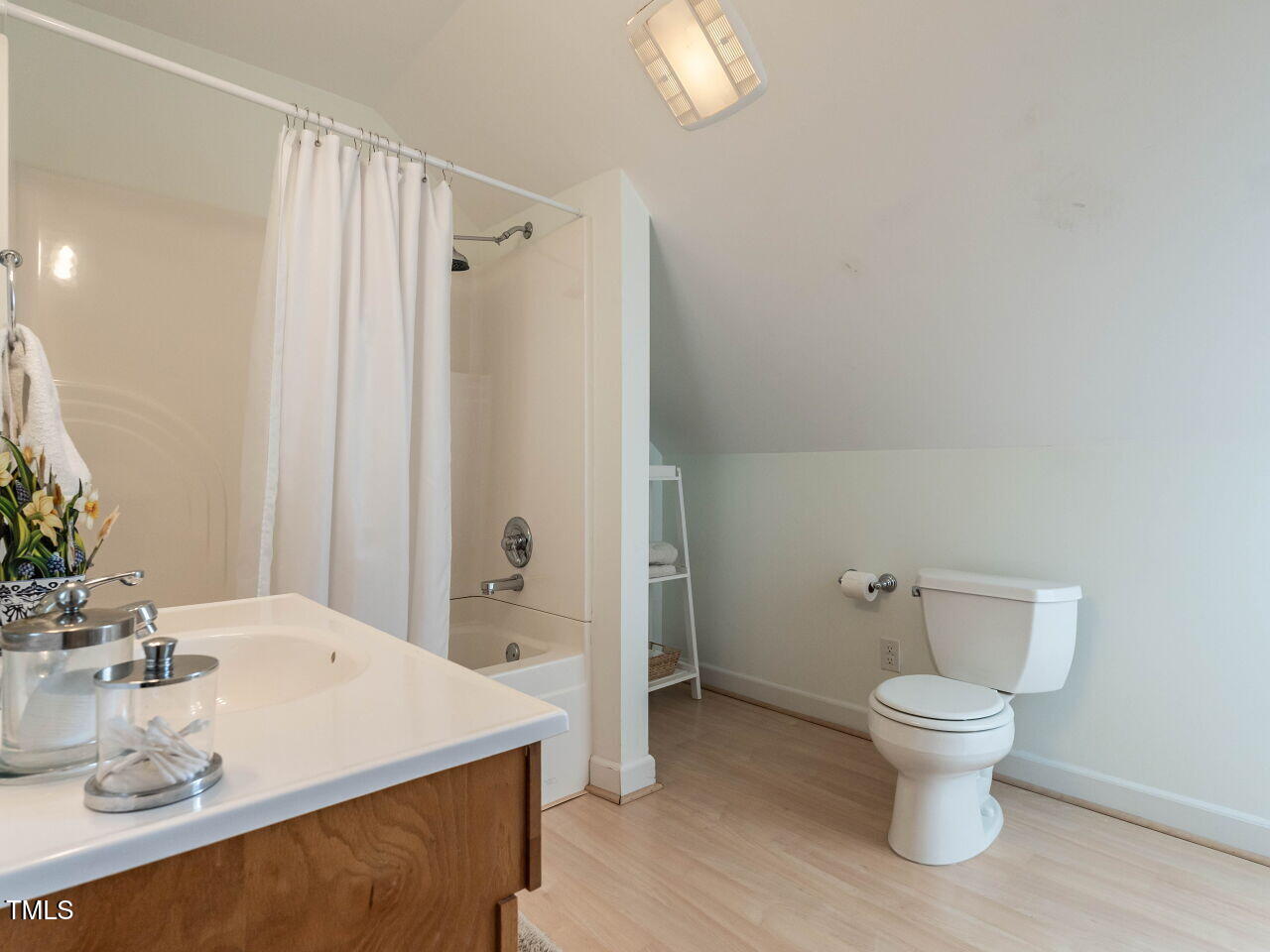 113 Haringey Road Raleigh, NC 27615 - Photo 34 of 49 3rd Floor Bath
