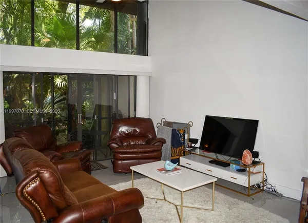 $2,800 | 19420 Northeast 26th Avenue, Unit 123D, Miami, FL 33180