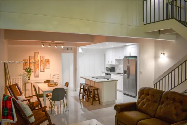 $2,800 | 19420 Northeast 26th Avenue, Unit 123D, Miami, FL 33180