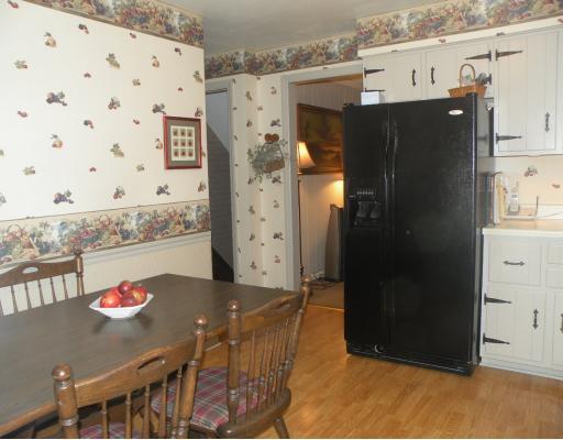 115 Ridgeview Drive Venetia, PA 15367 - Photo 5 of 18 Kitchen.