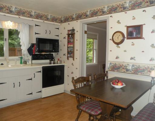 115 Ridgeview Drive Venetia, PA 15367 - Photo 6 of 18 Kitchen.