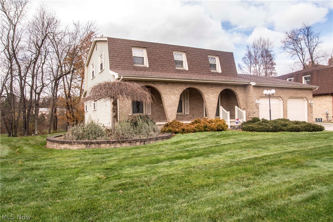 812 Upton Road Youngstown, OH 44509 - Photo 2 of 25 Gallery Image 2