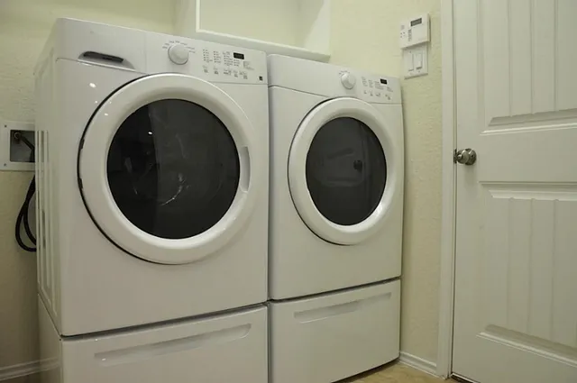 $2,100 | 3335 Jane Way, Richmond, TX 77406