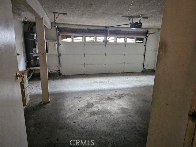 7754 Vía Rosa Maria Burbank, CA 91504 - Photo 12 of 13 a view of a garage