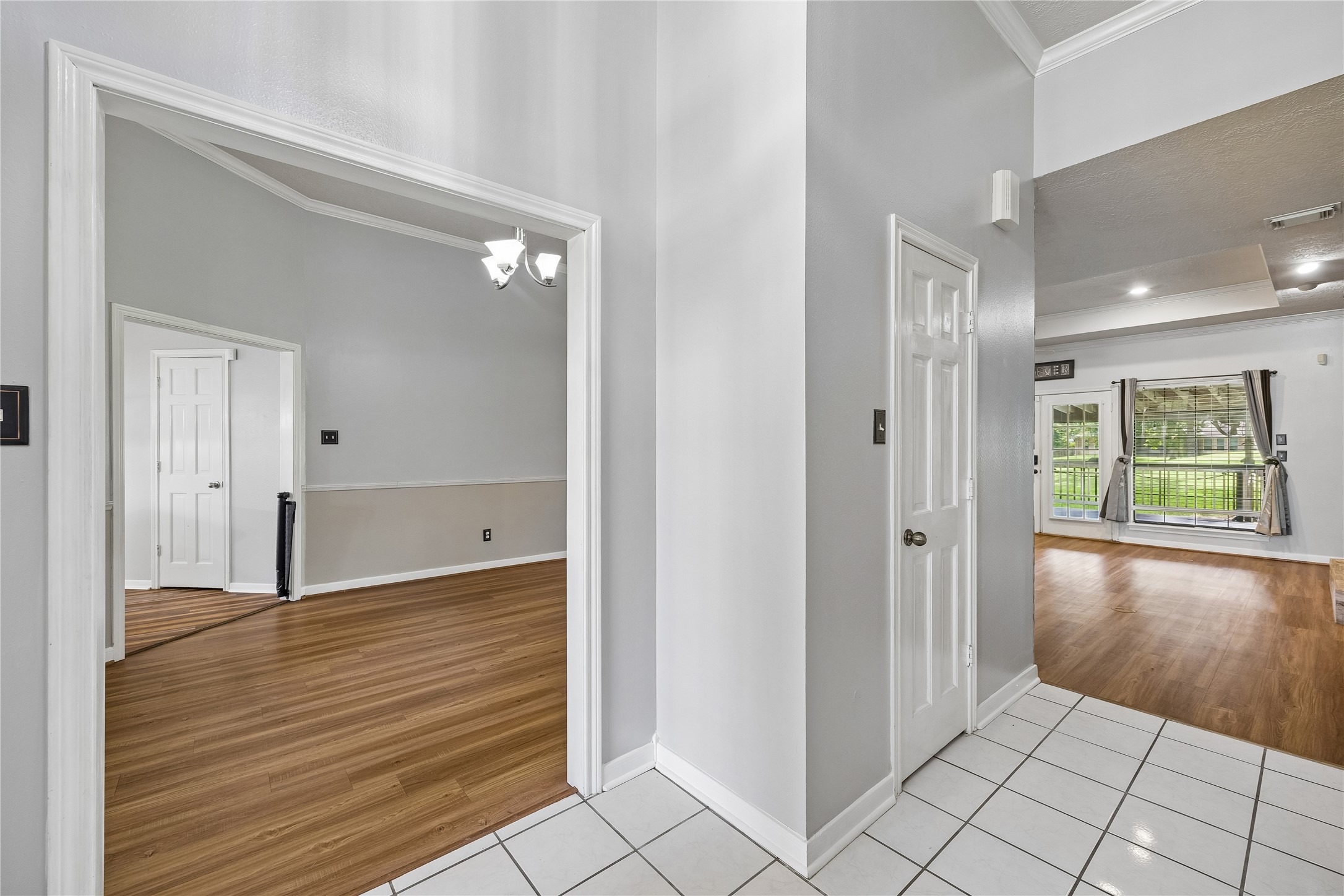 154 7 Coves Road Conroe, TX 77304 - Photo 7 of 32