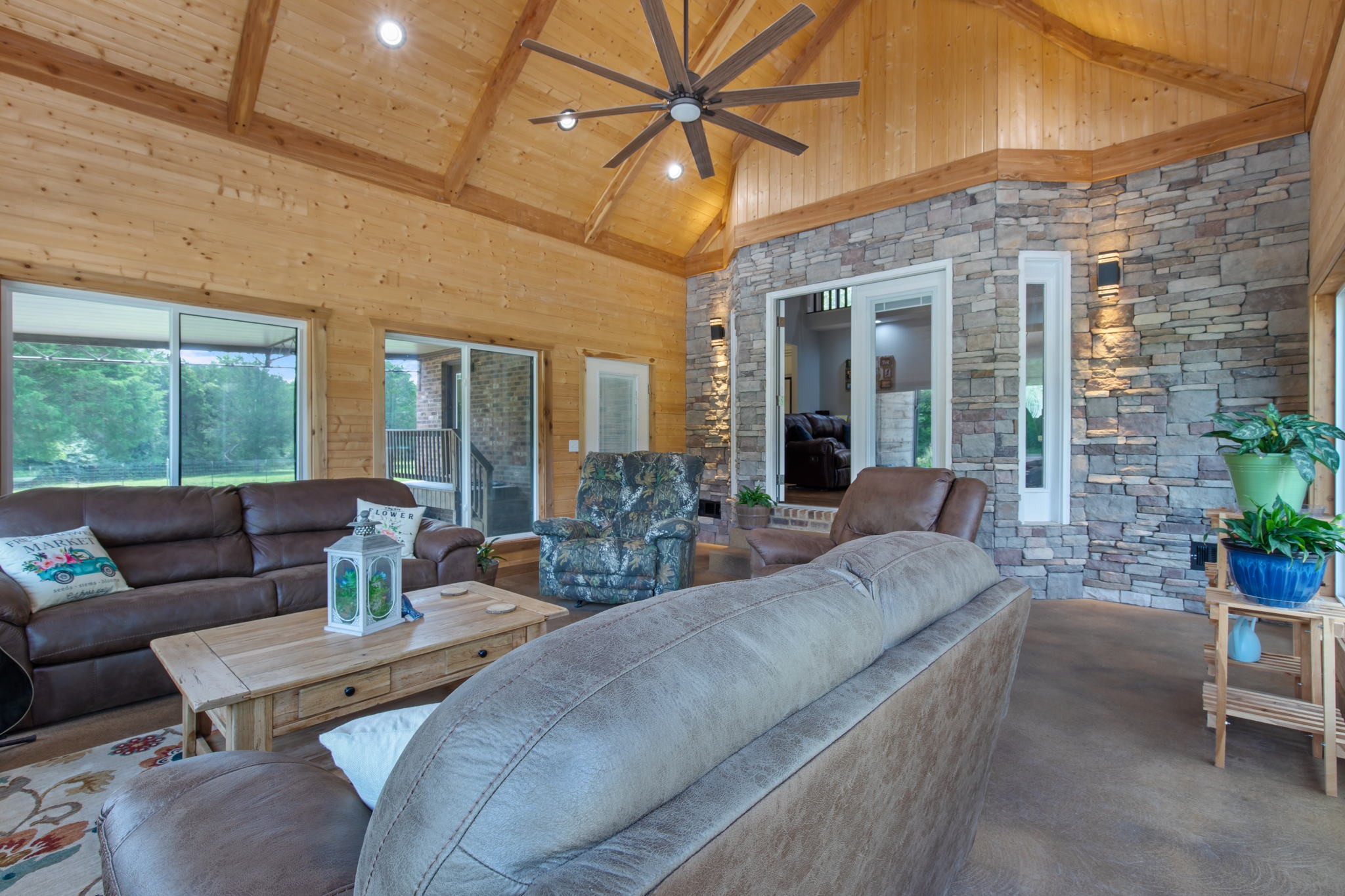 3161 Little Rock Road Eagleville, TN 37060 - Photo 31 of 56 a living room with furniture and a large window