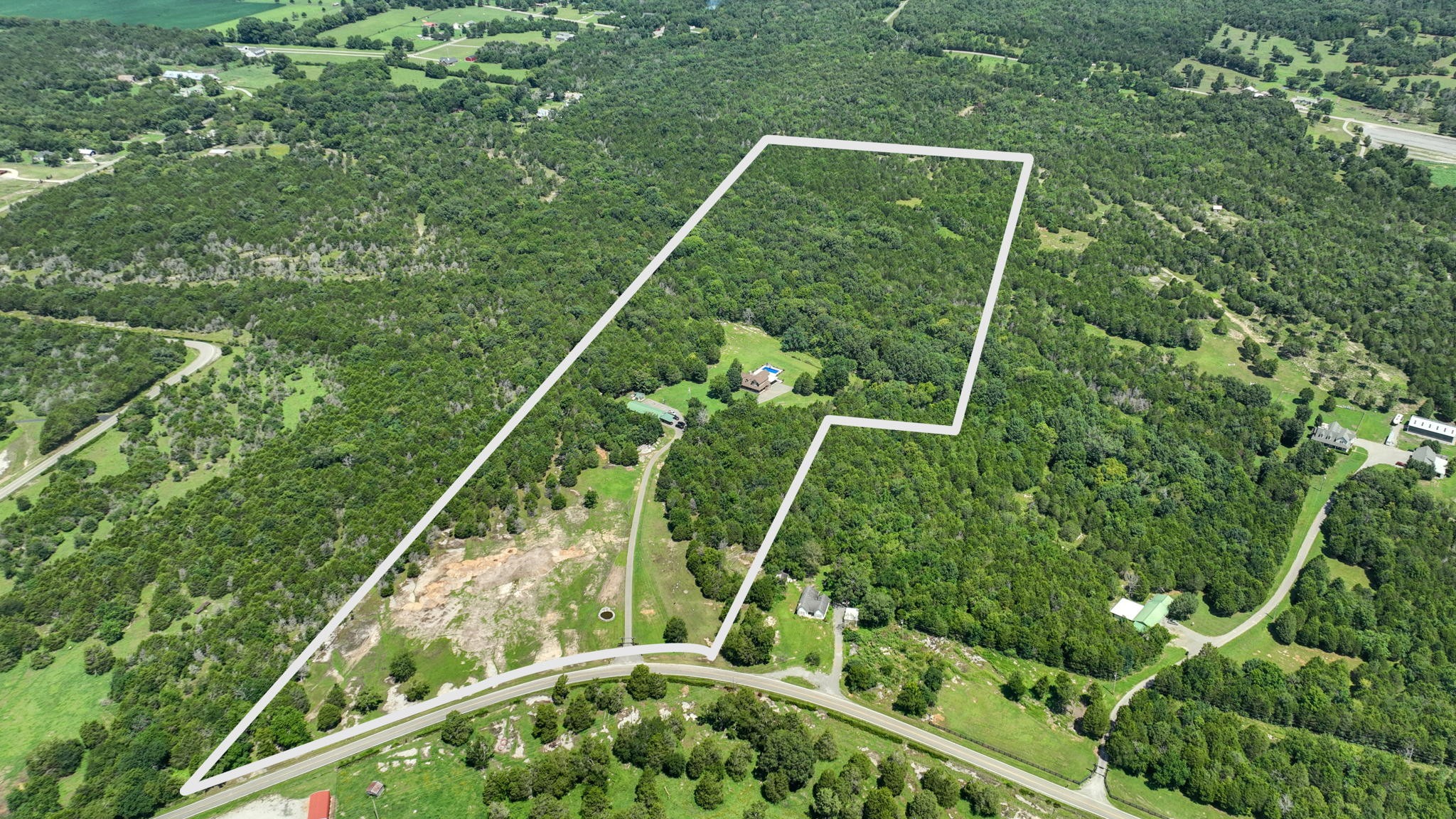 3161 Little Rock Road Eagleville, TN 37060 - Photo 45 of 56 a view of a small yard