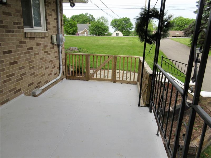 724 North Pike Road Cabot, PA 16023 - Photo 17 of 25 Additional view of side porch.