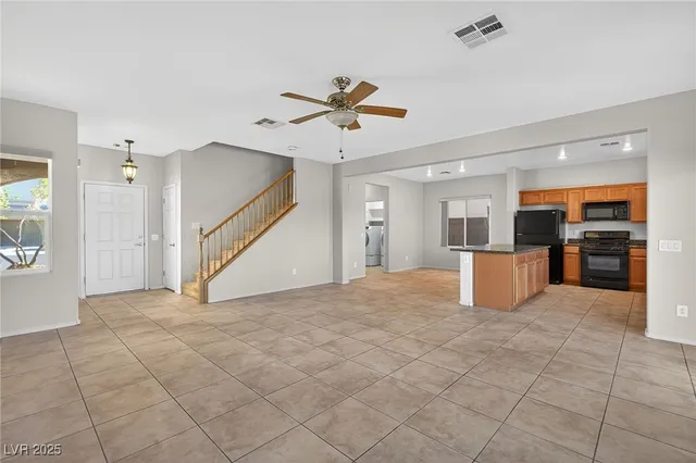 $2,000 | 8113 Celina Hills Street, Las Vegas, NV 89131