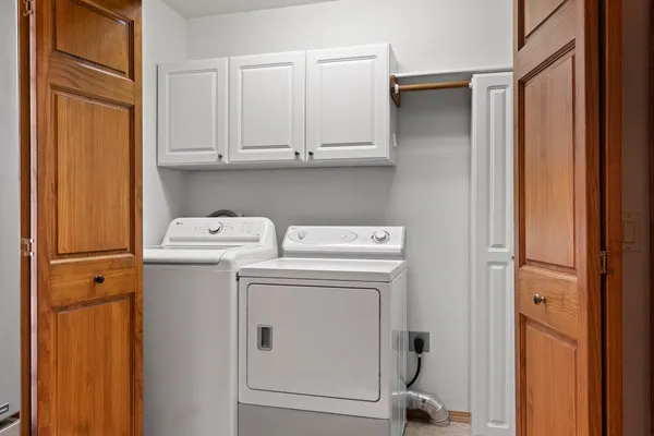 $379,900 | 1274 Bayport Terrace, Green Bay, WI 54313