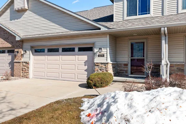 $379,900 | 1274 Bayport Terrace, Green Bay, WI 54313