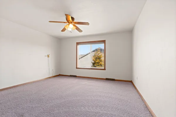 $379,900 | 1274 Bayport Terrace, Green Bay, WI 54313