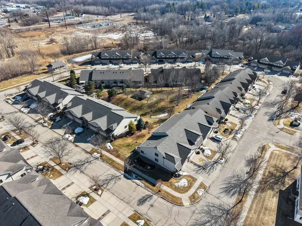 $379,900 | 1274 Bayport Terrace, Green Bay, WI 54313