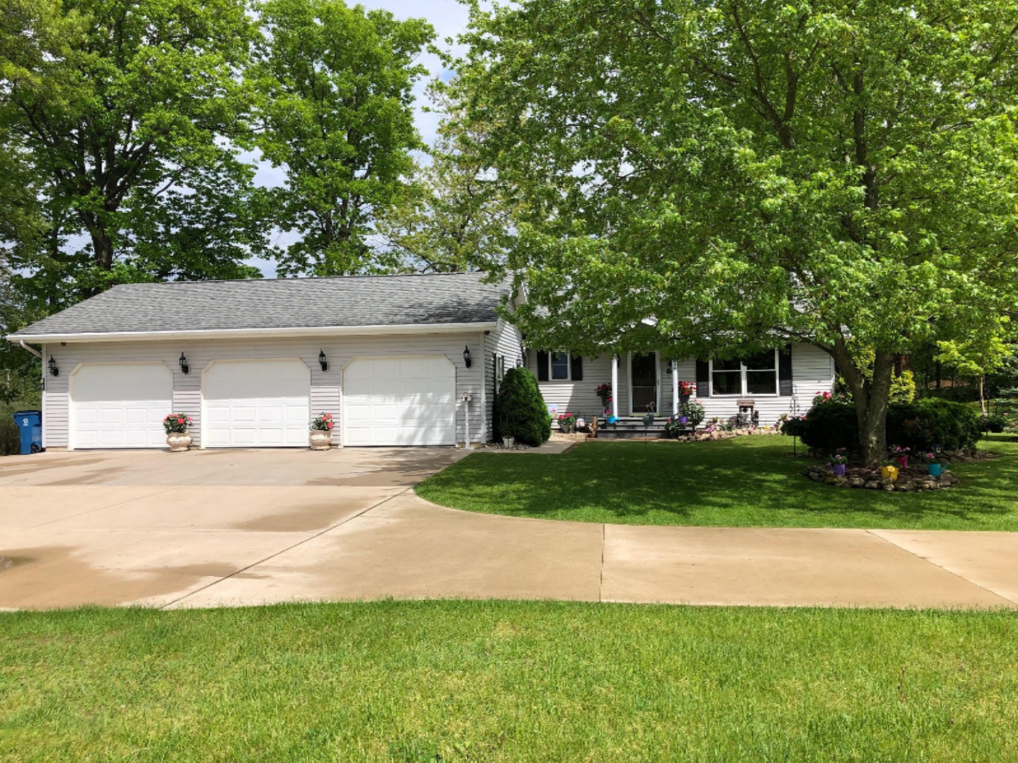 3095 North Cove Road Reading, MI 49274 - Photo 4 of 132 16