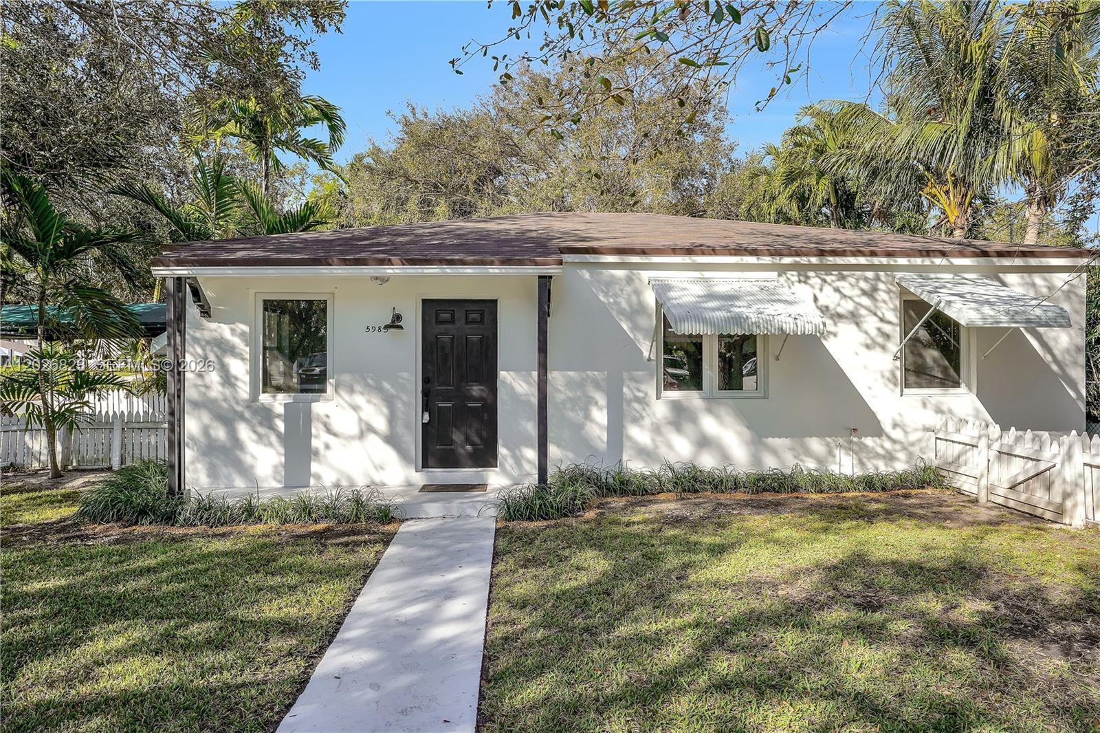 5985 Southwest 41st Street, Unit FRONT Miami, FL 33155 - Photo 8 of 19